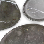 Set of presentation plates in Imperial Grey marble