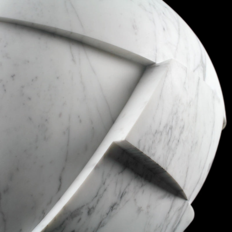 Sculptural vase PV01 in Statuary marble