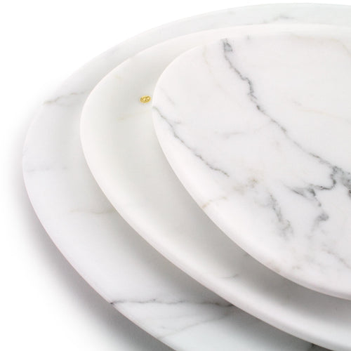 Set of presentation plates in Statuary marble
